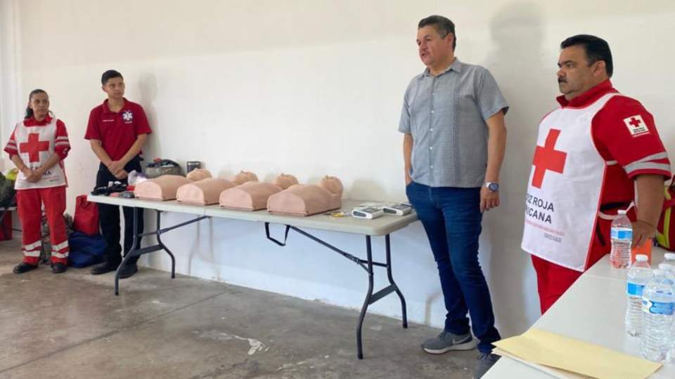 Capacitación Sagarhpa-Cruz Roja en Bahía de Kino