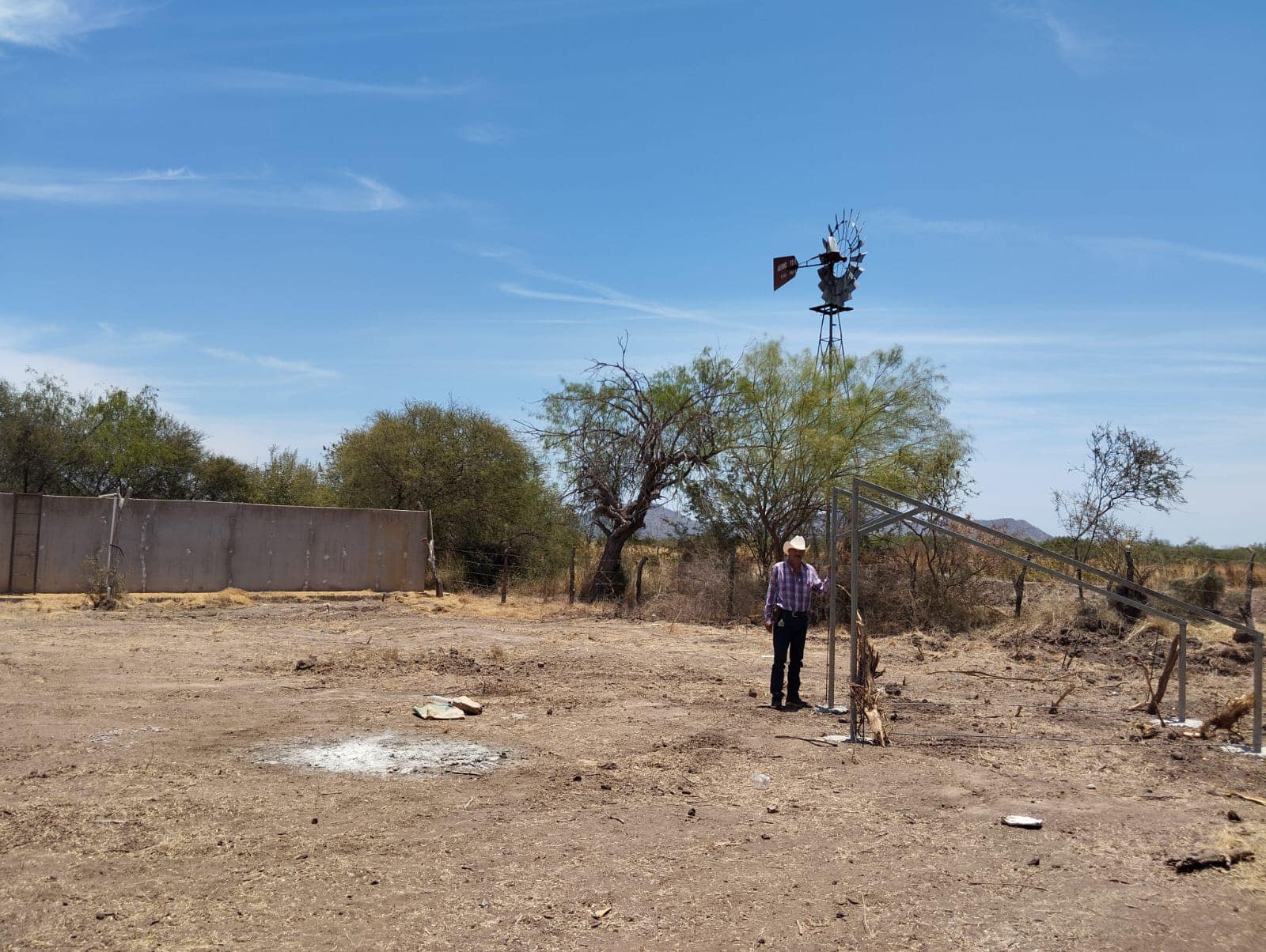 Equipan pozo para ganaderos en Huatabampo
